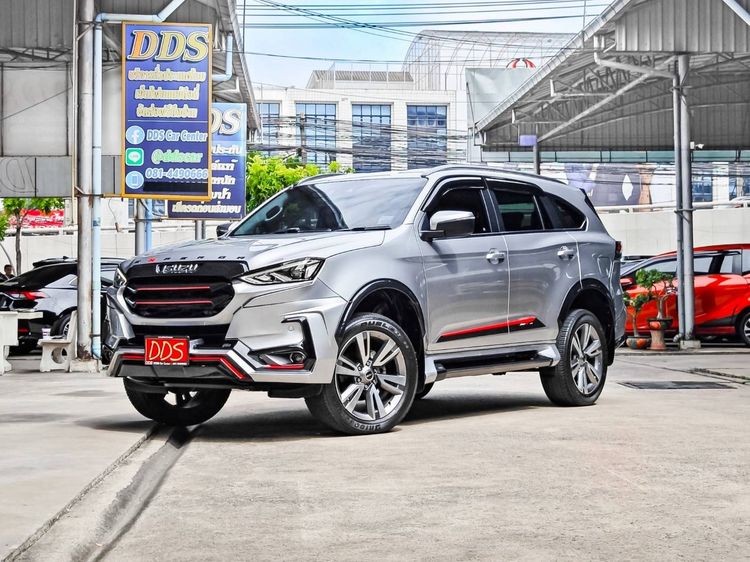 รถ Isuzu MU-X 3.0 Ultimate AT 2WD สี เทา