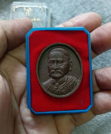 พระเนื้อผงครึ่งองค์ขุนพันธรักษ์ราชเดชปี48  แจกงานศพปี50 รูปที่ 3