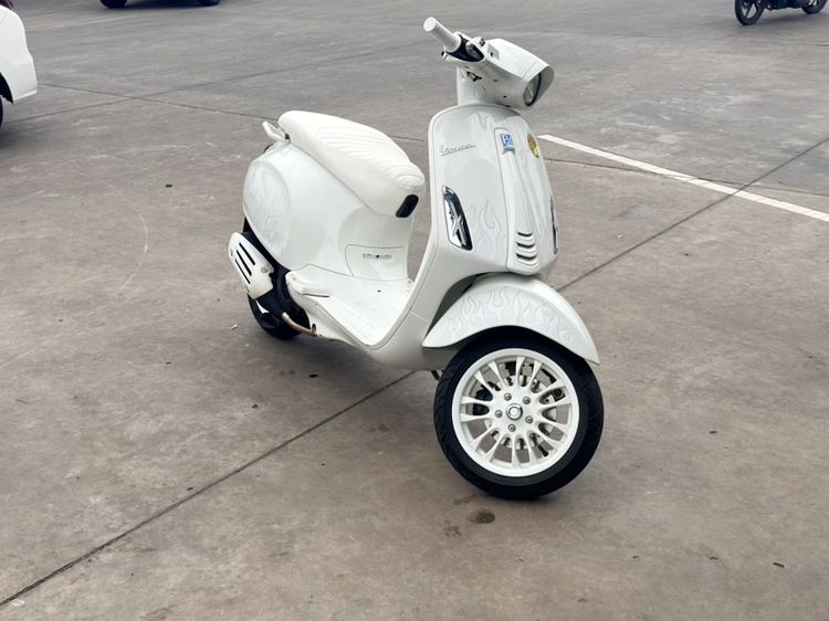 VESPA JUSTIN BIEBER X VESPA 150 รุ่น Limited Edition