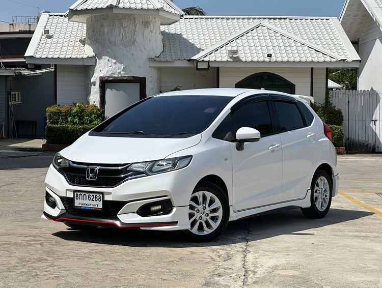Honda Jazz 2018 1.5 V+ Sedan เบนซิน ไม่ติดแก๊ส เกียร์อัตโนมัติ ขาว รูปที่ 3
