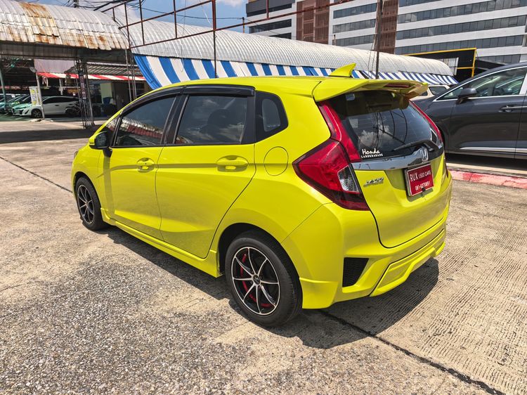 Honda Jazz 2014 1.5 SV i-VTEC Sedan เบนซิน ไม่ติดแก๊ส เกียร์อัตโนมัติ เหลือง รูปที่ 2