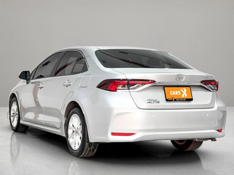 Toyota Altis 2020 1.6 G Sedan เบนซิน ไม่ติดแก๊ส เกียร์อัตโนมัติ บรอนซ์เงิน รูปที่ 4