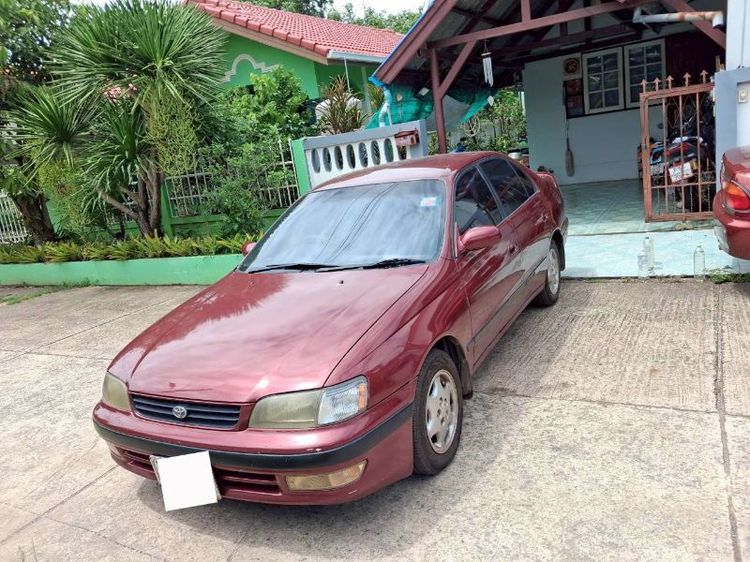 รถ Toyota Corona 2.0 GL สี แดง