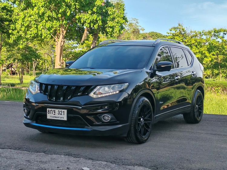 Nissan X-Trail 2017 2.0 V Hybrid 4WD Utility-car ไฮบริด ไม่ติดแก๊ส เกียร์อัตโนมัติ ดำ รูปที่ 2