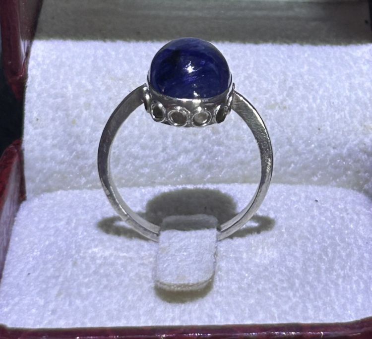 แหวนแเงินแท้ไพลิน (Blue Sapphire) เจียระไนทรงหลังเบี้ย (Cabochon) รูปที่ 4