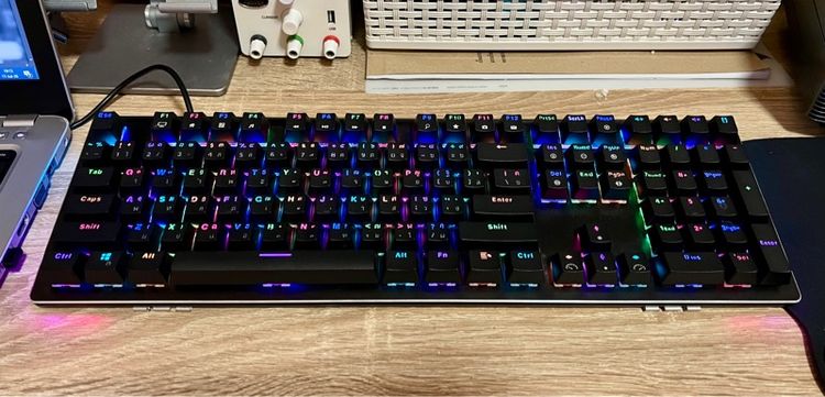 เม้าส์ และคีย์บอร์ด คีย์บอร์ดเกมมิ่ง Nubwo X30 Terminator สภาพสวย ไฟวิบวับ