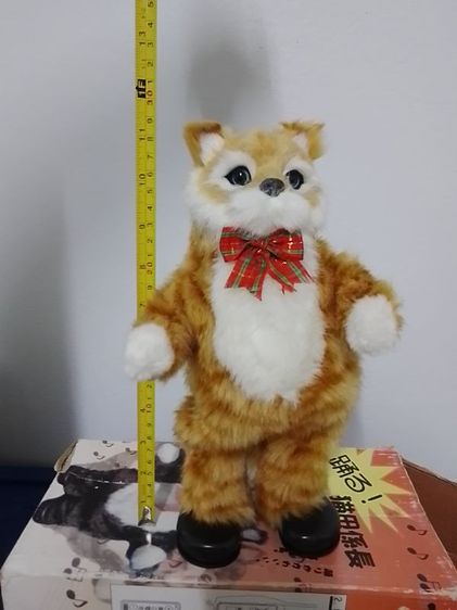 ตุ๊กตาเสือ สูงประมาณ 28 ซ.ม. พร้อมกล่อง ขาย 190 บาท ไม่รวมค่าส่ง