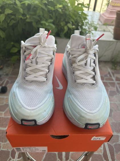 รองเท้าวิ่ง Nike Vomero Plus