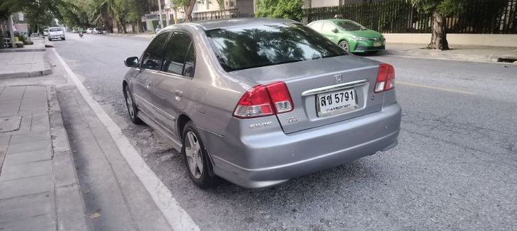 Honda Civic 2005 1.7 VTi Sedan เบนซิน เกียร์อัตโนมัติ เทา รูปที่ 4