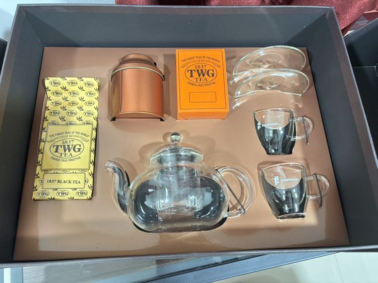 ชุดชงชา TWG