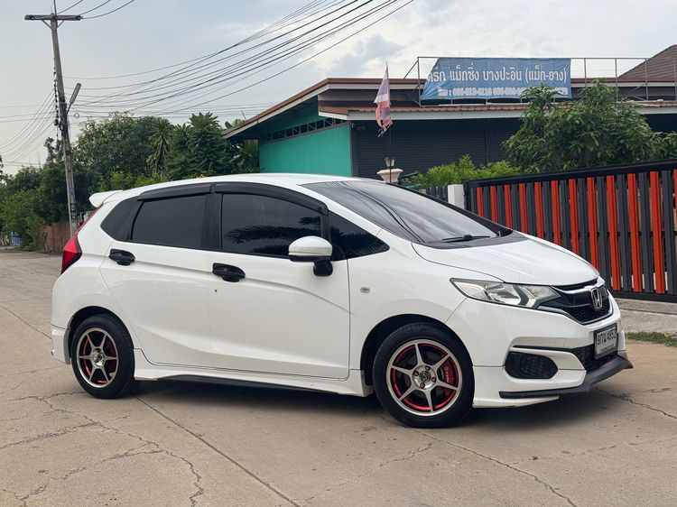 Honda Jazz 2019 1.5 S Sedan เบนซิน ไม่ติดแก๊ส เกียร์อัตโนมัติ ขาว