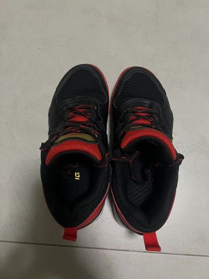 รองเท้าแบดมินตัน Li-ning
