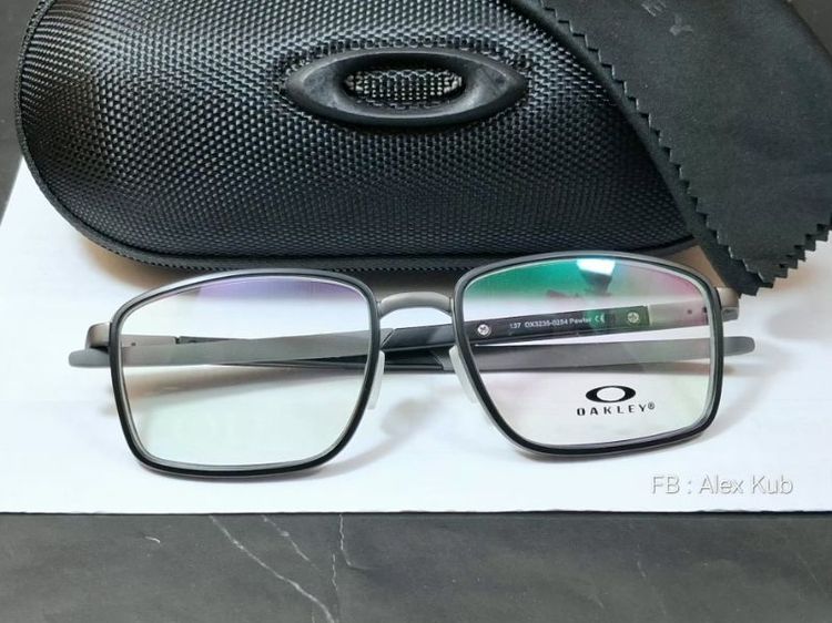 กรอบแว่นตา Oakley