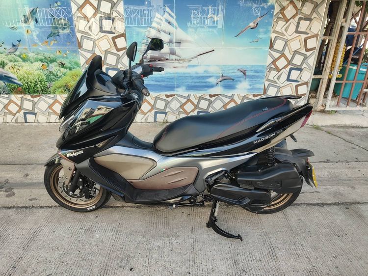 🛵ยังไงก็ขาย MADISON ปี 65 เครื่องดี สีสวย สตาร์ทมือ กุญแจรีโมท เล่มชุดโอนครบ+เปลี่ยนถ่ายน้ำมันเครื่องฟรี ส่งฟรี30 ก.ม รูปที่ 2