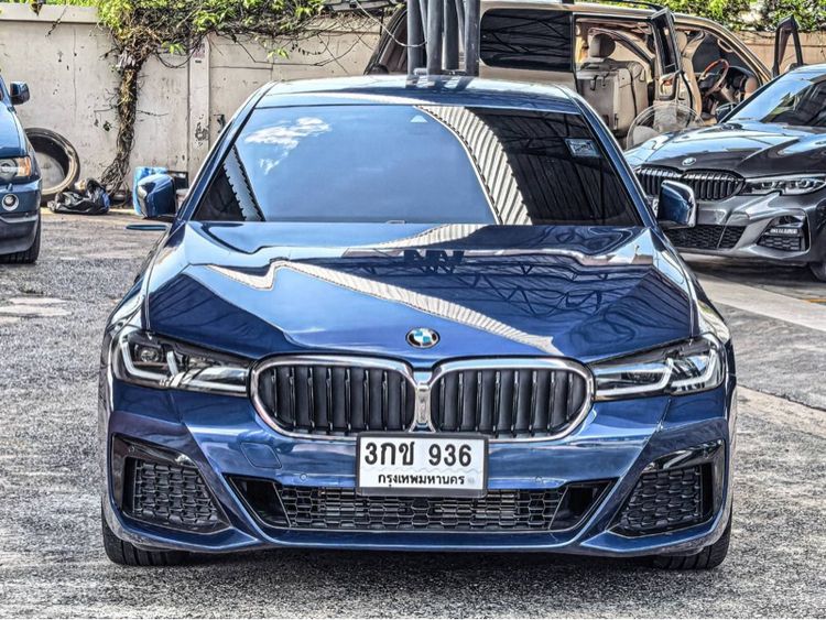 BMW Series 5 2022 520d Sedan ดีเซล ไม่ติดแก๊ส เกียร์อัตโนมัติ น้ำเงิน รูปที่ 2