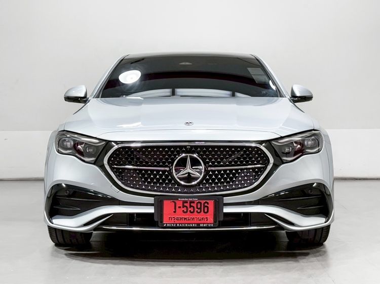 Mercedes-Benz E-Class 2025 E350e Sedan ปลั๊กอินไฮบริด (PHEV) ไม่ติดแก๊ส เกียร์อัตโนมัติ ขาว