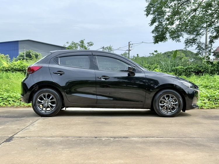 Mazda Mazda 2 2021 1.3 Skyactiv-G S Leather Sports Sedan เบนซิน เกียร์อัตโนมัติ ดำ รูปที่ 3