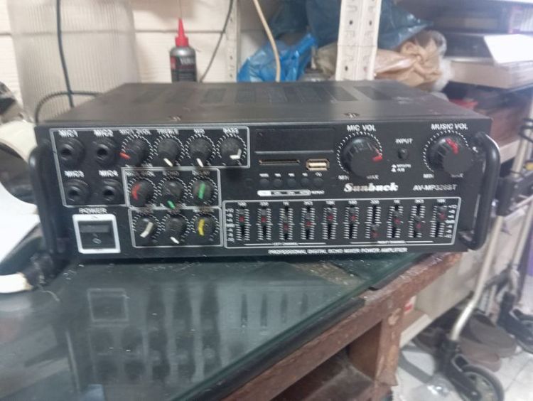 เพาเวอร์แอมป์400*400W RMS มีบลูทูธในตัว รองรับไมค์ได้4ตัว มีEQปรับเสียงได้ตามความชอบได้ รับประกันคุณภาพเสียงดีเกินราคาไปเยอะ กำลังขับเต็มวัตต์
