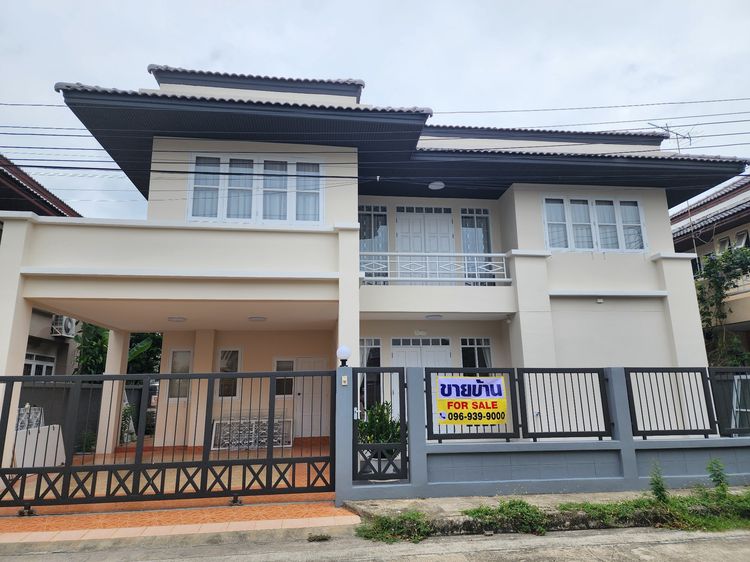 อื่นๆ มีบางส่วน สร้างเสร็จก่อน 2010 🏡 บ้านเดี่ยว 2 ชั้น 3 นอน 3 น้ำ รีโนเวททั้งหลัง ปัญญาอินทรา สไตล์ ✨️Modern Minimal