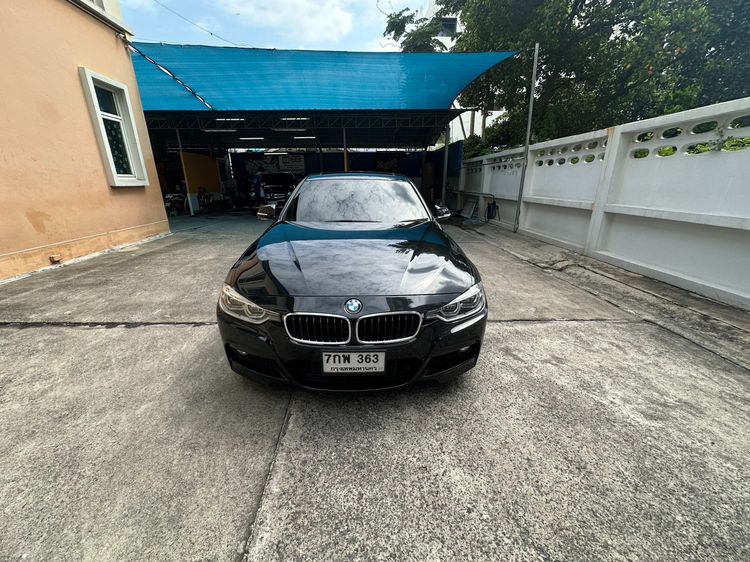 BMW Series 3 2017 330e Sedan ปลั๊กอินไฮบริด (PHEV) เกียร์อัตโนมัติ ดำ