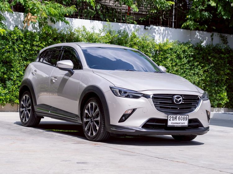 รถ Mazda CX-3 2.0 Comfort สี น้ำตาล
