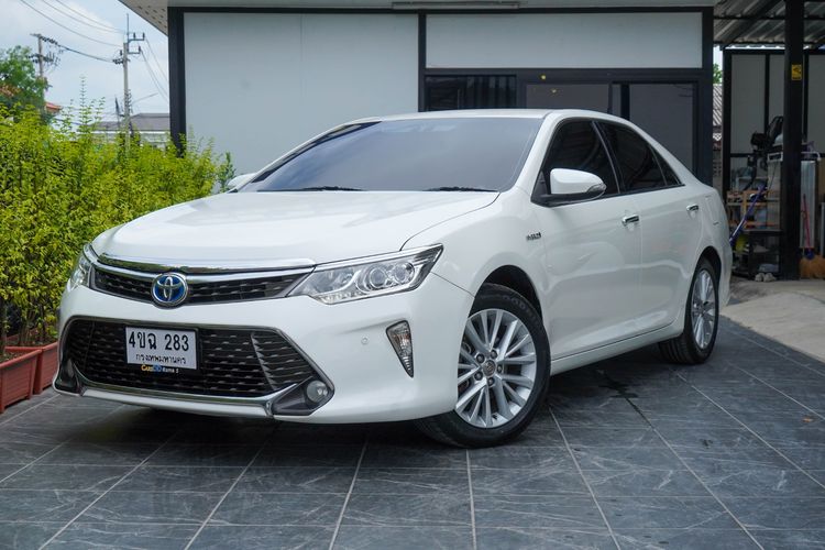 Toyota Camry 2016 2.5 Hybrid Navi Sedan ไฮบริด ไม่ติดแก๊ส เกียร์อัตโนมัติ ขาว