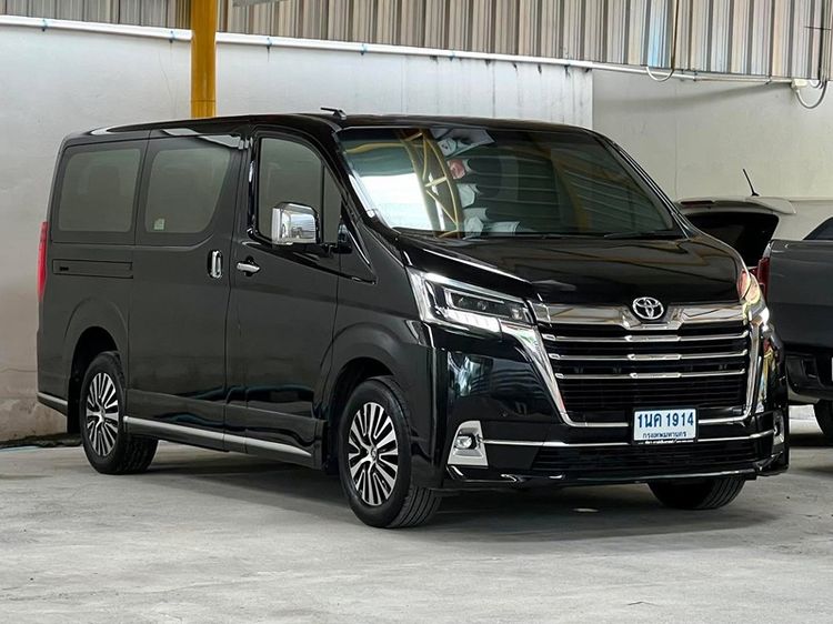 Toyota Majesty 2021 2.8 Standard Van ดีเซล ไม่ติดแก๊ส เกียร์อัตโนมัติ ดำ รูปที่ 2