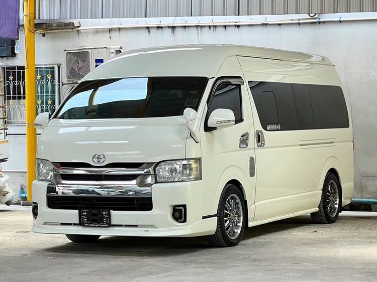 Toyota Commuter 2016 3.0 Van ดีเซล ไม่ติดแก๊ส เกียร์ธรรมดา ขาว รูปที่ 2
