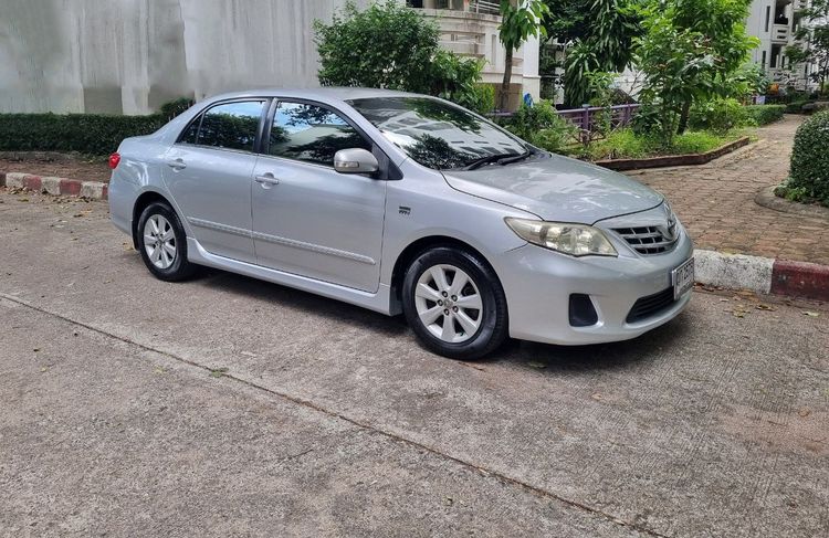 รถ Toyota Altis 1.6 G สี เทา