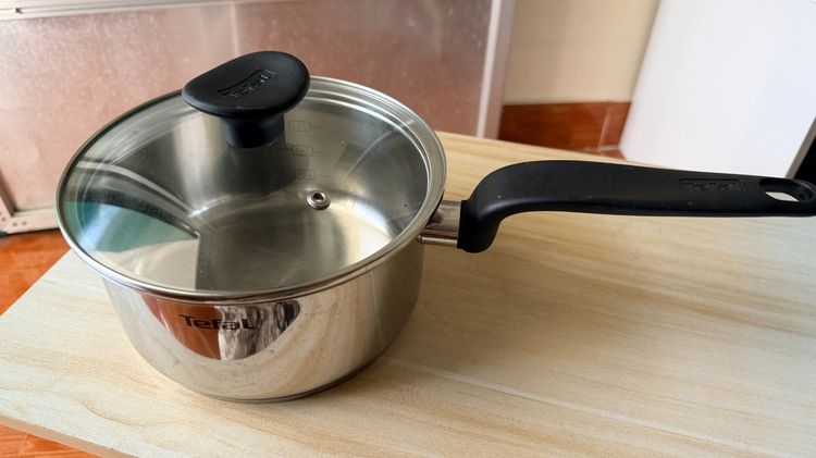 Tefal หม้อมีด้าม ฝาแก้ว