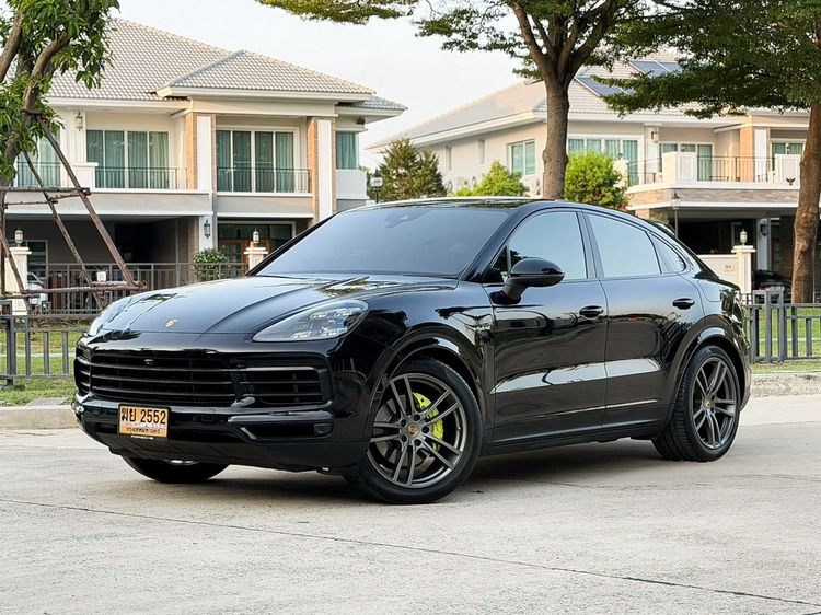 รถ Porsche Cayenne 3.0 E-Hybrid Coupé 4WD สี ดำ