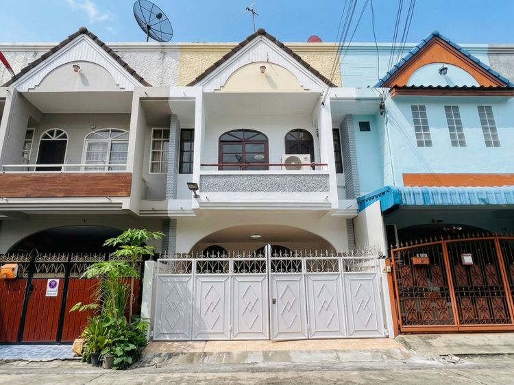 บ้านให้เช่า ทาวน์เฮ้าส์ให้เช่า ซอยลาดพร้าววังหิน29