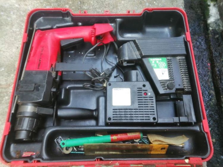 HILTI