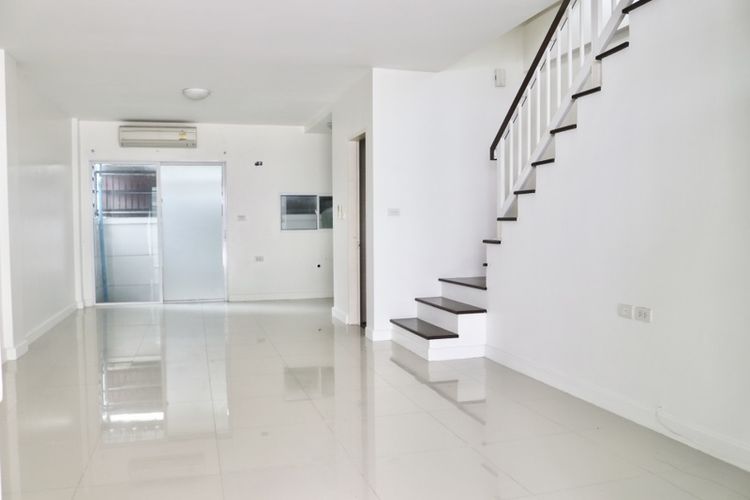 Sansiri มีบางส่วน ขายบ้านทาวน์โฮม 3 ชั้น Town Avenue รูปที่ 3