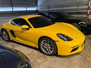 Porsche 718 Cayman ปี 2017 