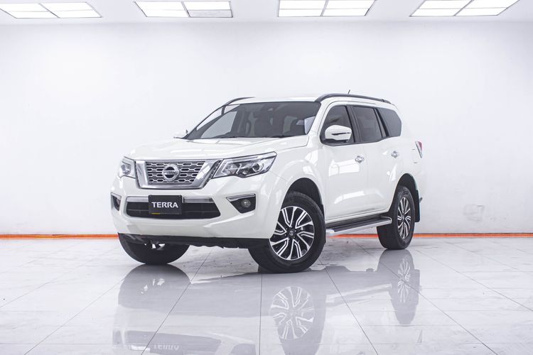 Nissan Terra 2019 2.3 VL 4WD Utility-car ดีเซล ไม่ติดแก๊ส เกียร์อัตโนมัติ ขาว