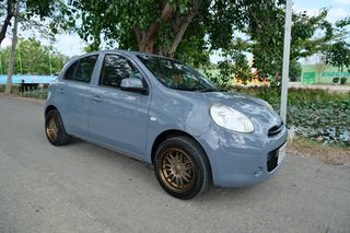 NISSAN MARCH เครื่อง1.2 เกียร์ธรรมดา สีเทา ปี 2011