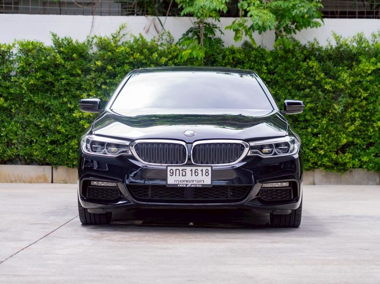 BMW Series 5 2020 530e Sedan ปลั๊กอินไฮบริด (PHEV) ไม่ติดแก๊ส เกียร์อัตโนมัติ ดำ รูปที่ 2