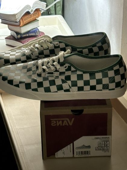 Vans authentic ลายหมากรุกสีเขียว แท้100% ราคา700บาท สามารถคุยต่อรองราคาลดได้