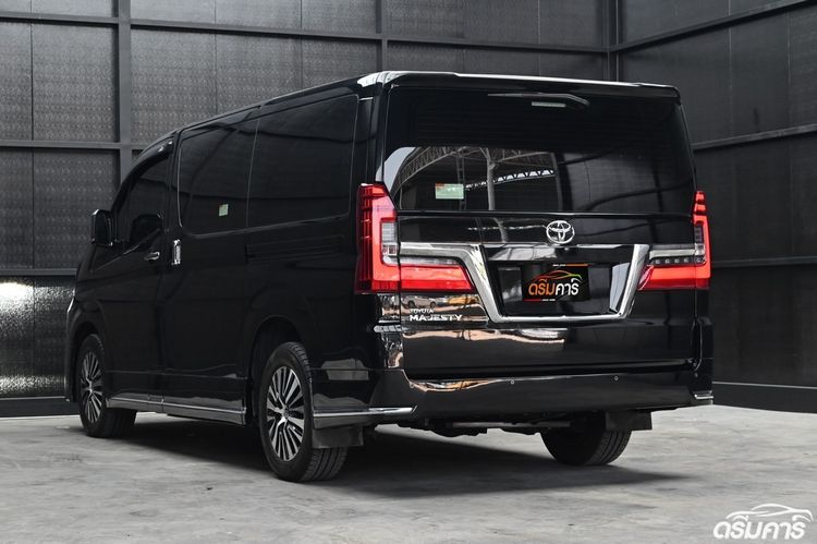 Toyota Majesty 2020 2.8 Premium Van ดีเซล ไม่ติดแก๊ส เกียร์อัตโนมัติ ดำ รูปที่ 3