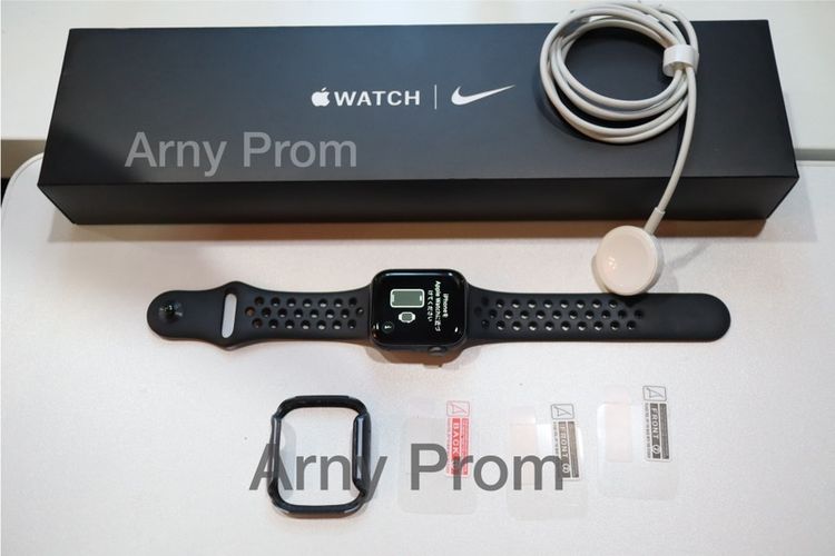 Apple Watch Series 6 Nike GPS 40mm สี Space Gray สภาพสวย รูปที่ 2