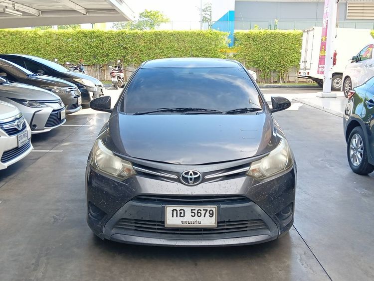 Toyota Vios 2014 1.5 E Sedan เบนซิน ไม่ติดแก๊ส เกียร์ธรรมดา เทา รูปที่ 2