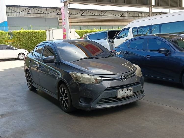 รถ Toyota Vios 1.5 E สี เทา