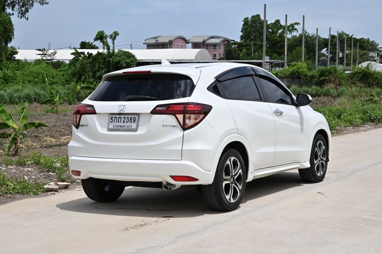Honda HR-V 2016 1.8 E Limited Sedan เบนซิน ไม่ติดแก๊ส เกียร์อัตโนมัติ ขาว รูปที่ 3