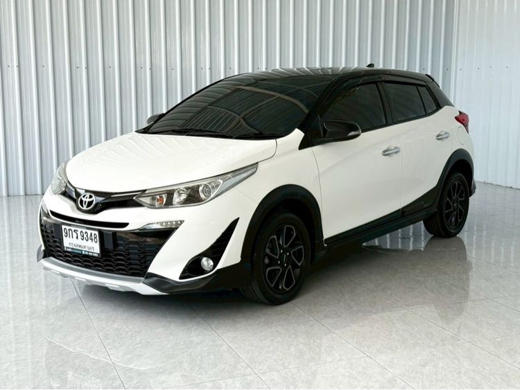 Toyota Yaris 2019 1.2 High Cross Sedan เบนซิน ไม่ติดแก๊ส เกียร์อัตโนมัติ ขาว รูปที่ 2