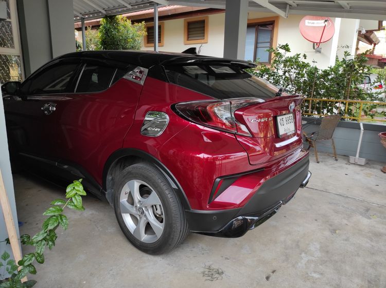 Toyota C-HR 2018 1.8 Hybrid Hi Utility-car เบนซิน เกียร์อัตโนมัติ แดง รูปที่ 2