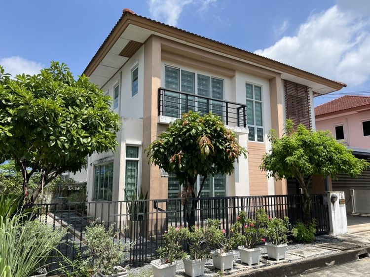 บ้านเดี๋ยว 3 ห้องนอน 3 ห้องน้ำ
