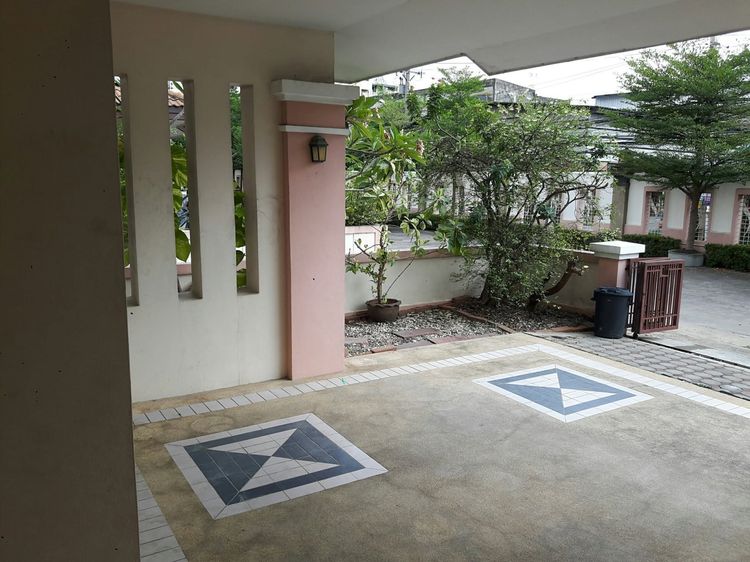 อื่นๆ ตกแต่งครบ 2010 ขายบ้าน ICT ทาวนโฮม ซอย บางนา-ตราด 37