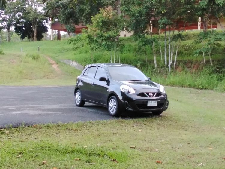 รถ Nissan March 1.2 E สี ดำ