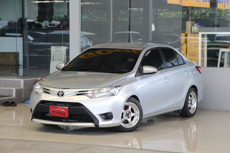 Toyota Vios 2015 1.5 E Sedan เบนซิน ไม่ติดแก๊ส เกียร์อัตโนมัติ บรอนซ์เงิน